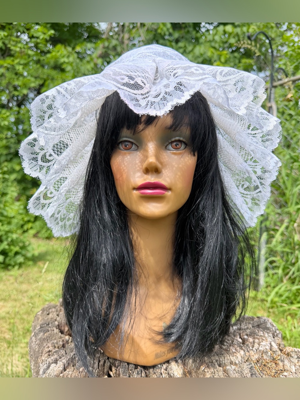 Beautiful 1970s WHITE LACE HAT Vintage Bridal Wedding Lacy Floppy Romantic